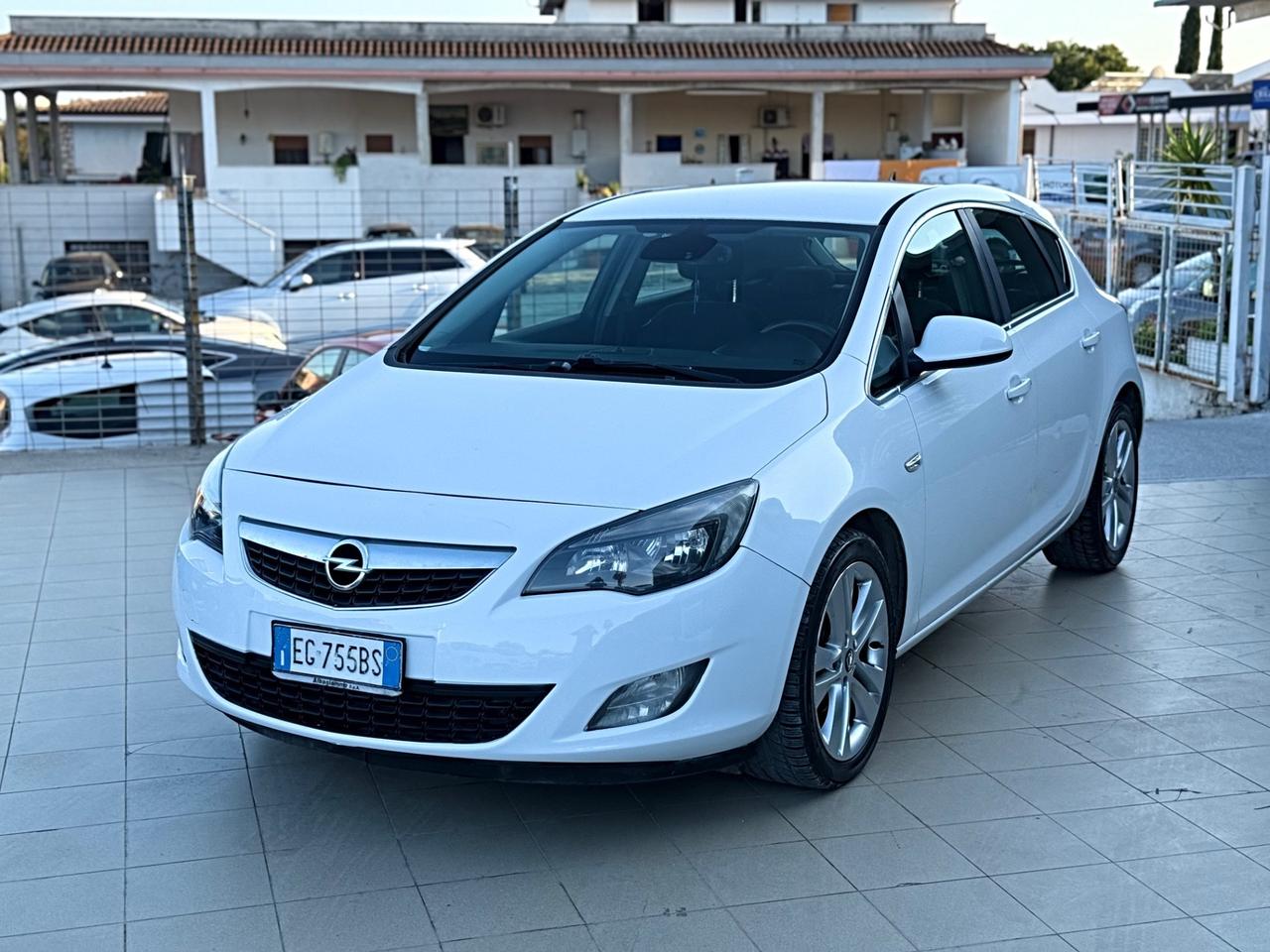 Opel Astra 2.0 CDTI 165CV 5 porte Cosmo S