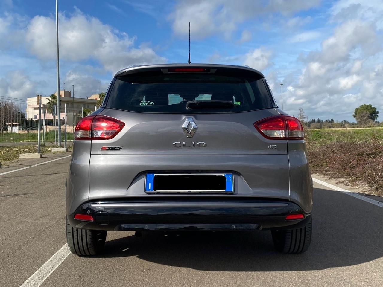 Renault Clio Sporter dCi 8V 90CV COSTUME NATIONAL