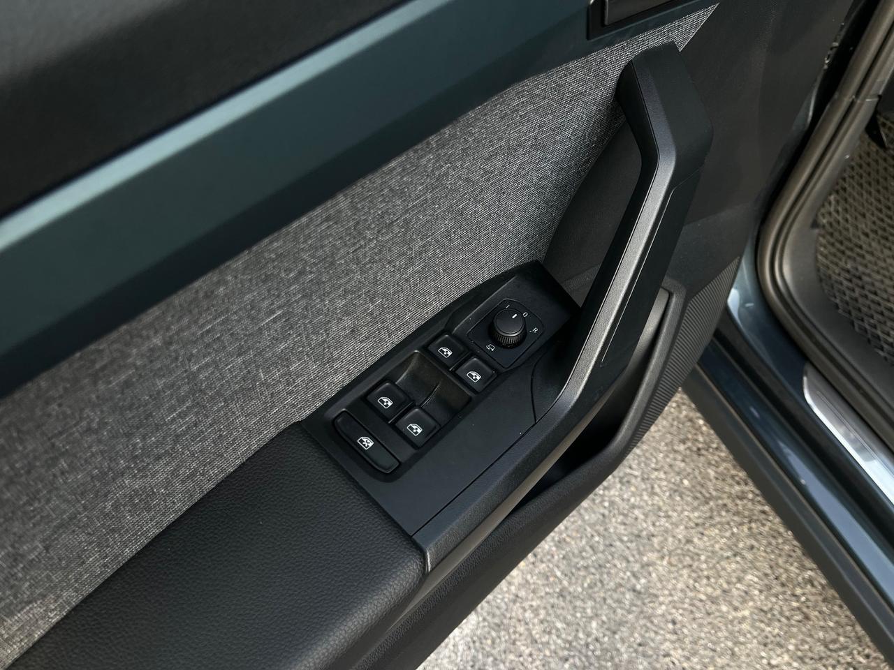 Seat Arona 1.0 EcoTSI 110 CV XPERIENCE NAVY-SENSORI