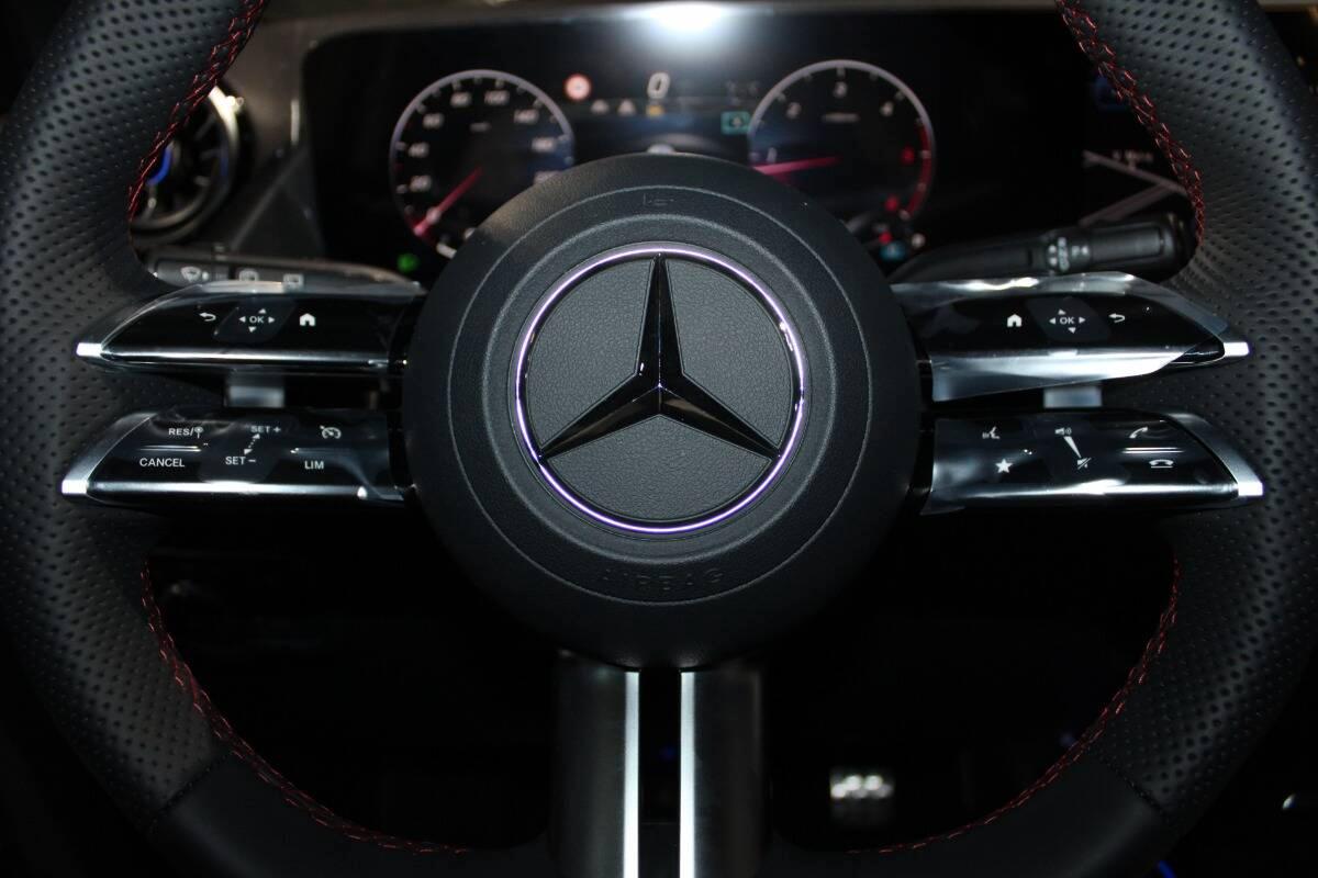 Mercedes Classe GLA 200 d AMG Line Premium auto Con TELECAMERA