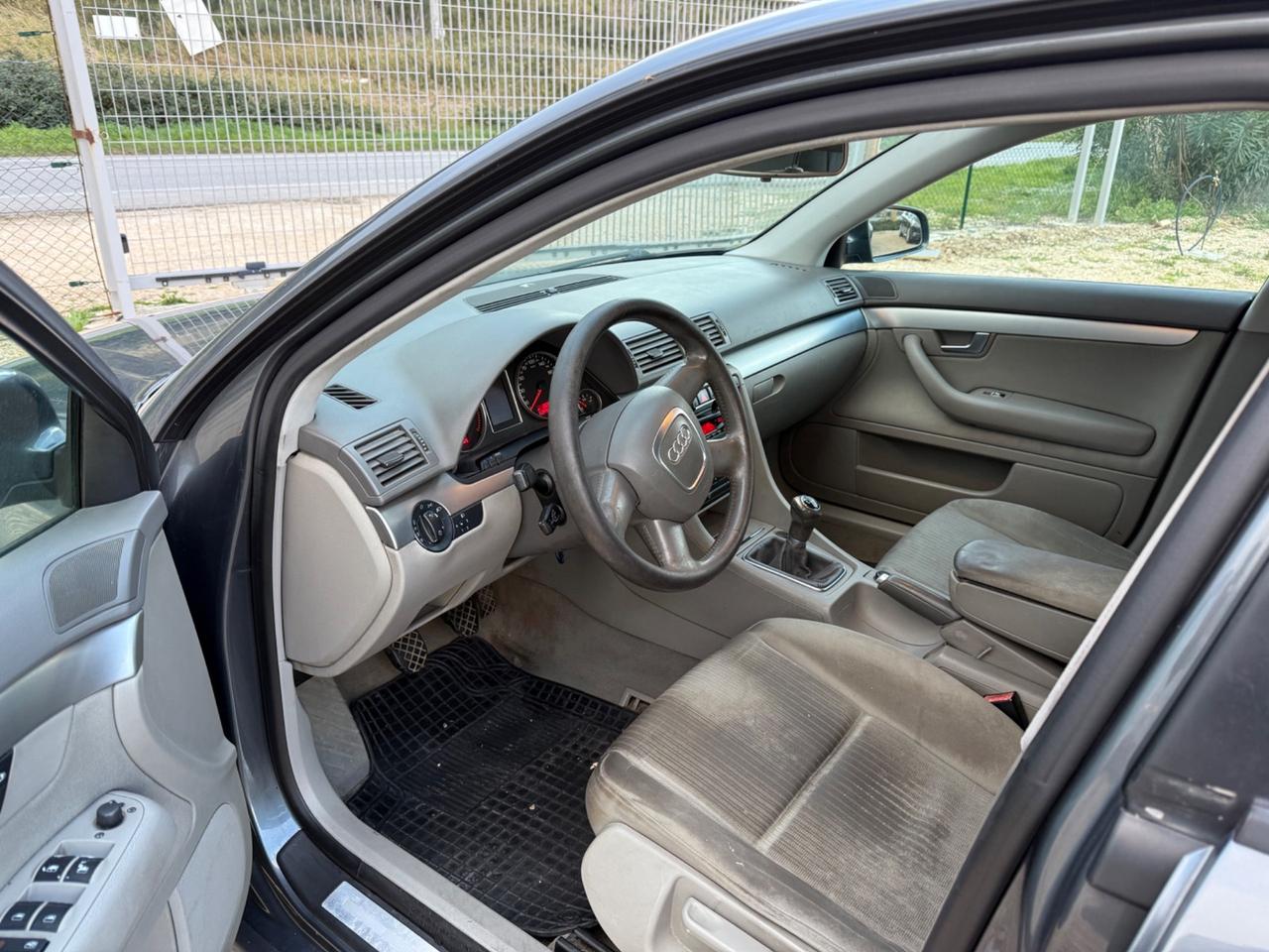 Audi A4 2.0 avant SUPER PREZZO 1.499€