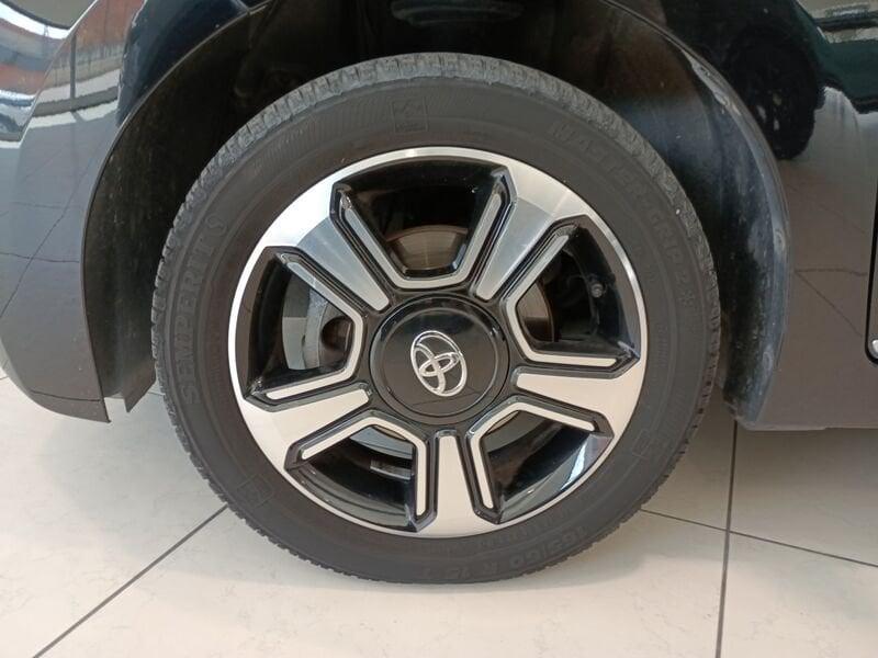 Toyota Aygo 1.0 VVT-i x-clusiv