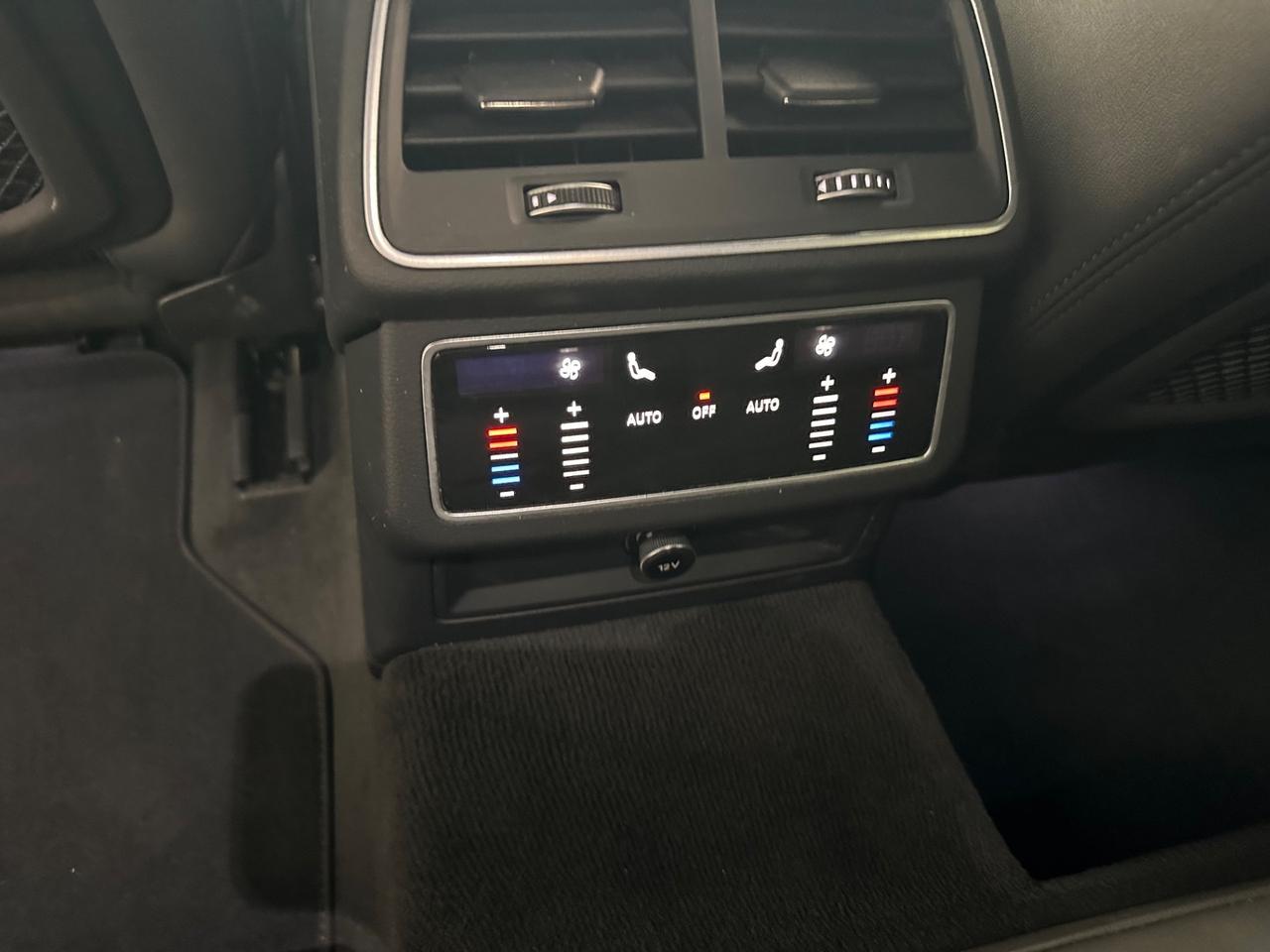 Audi A6 allroad 50 TDI 3.0 quattro tiptronic Business Advanced