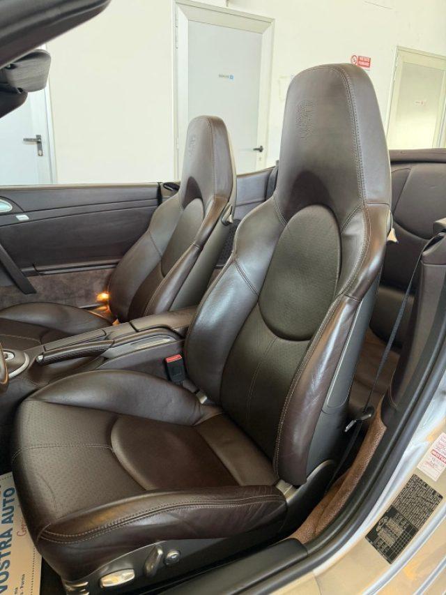 PORSCHE 911 Turbo Cabriolet //SPORT-CHRONO//COCOA//