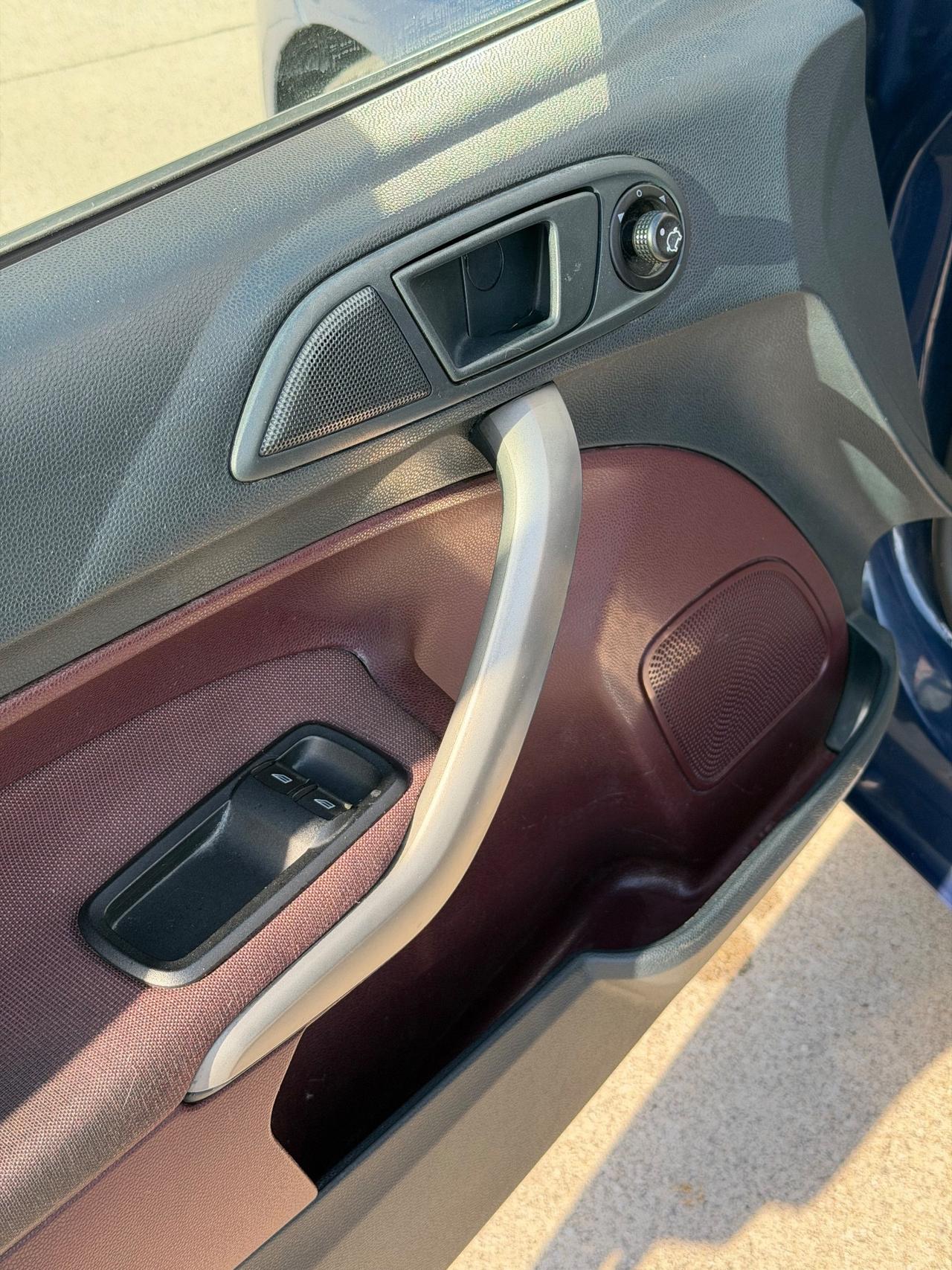 Ford Fiesta 1.4 3 porte Bz.- GPL 2030- Neopatentati