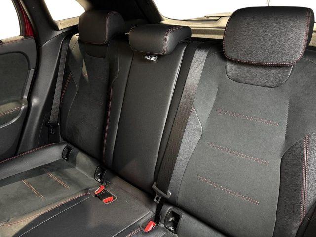 MERCEDES-BENZ GLA 200 d Auto 4Matic Premium