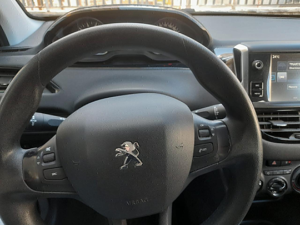 Peugeot 208 PureTech 82 5 porte Allure