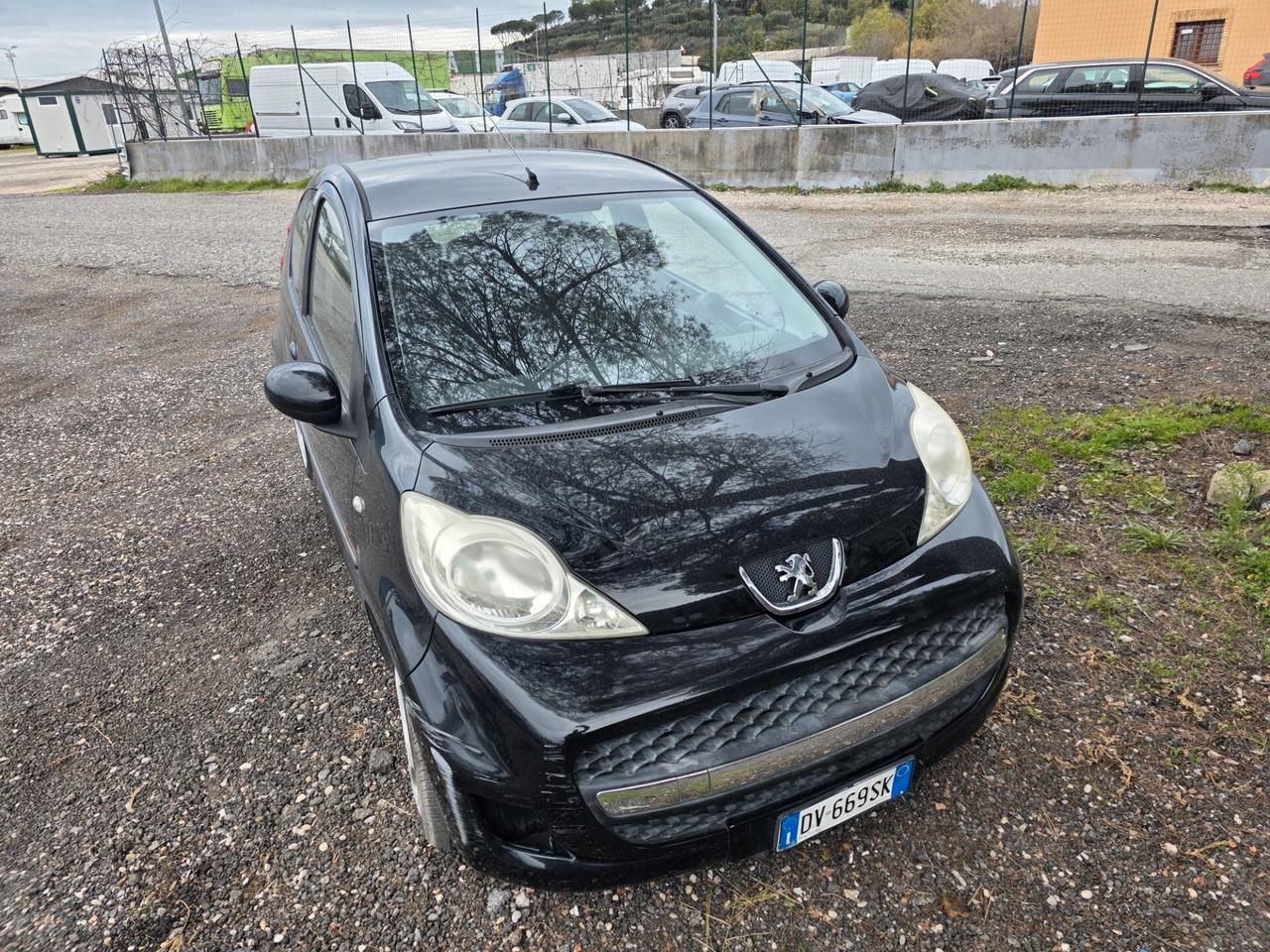 Peugeot 107 1.0 68CV 3p. Neopatentati