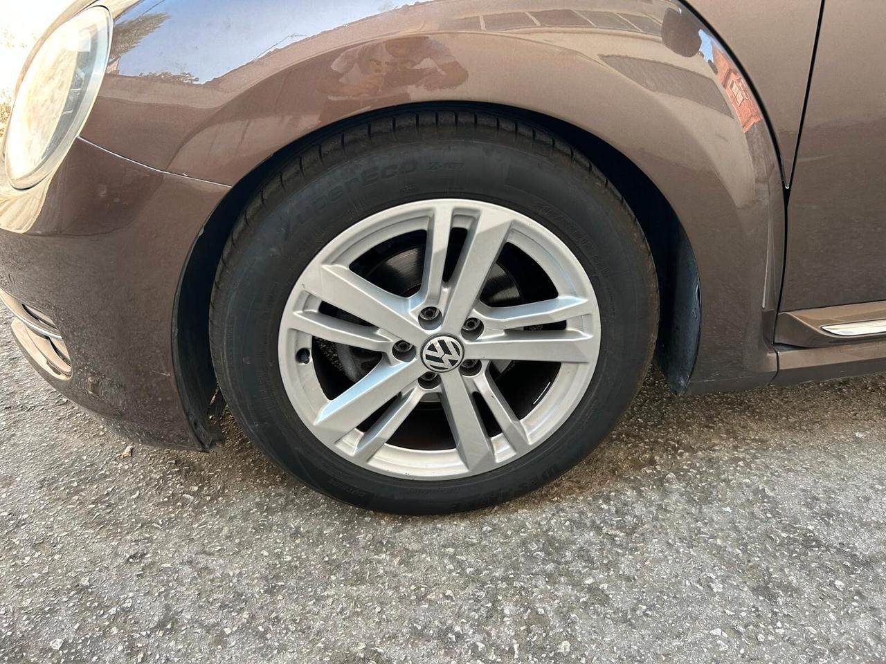 Volkswagen Maggiolino 2.0cc diesel(PRIVATO)-2012