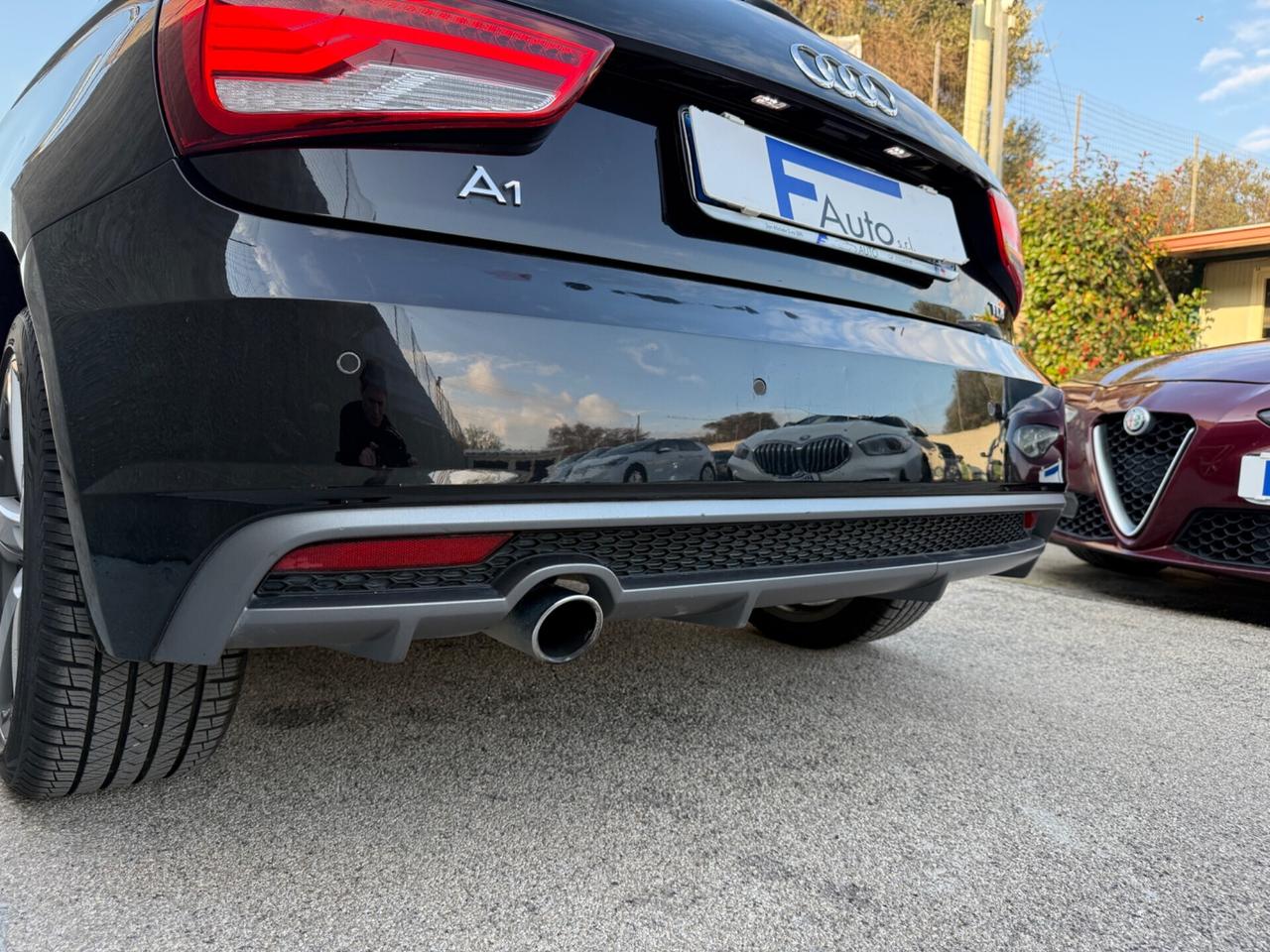 Audi A1 1.4 TDI S-Line Exterior,cerchi diamantati,Climatronic,ecc.