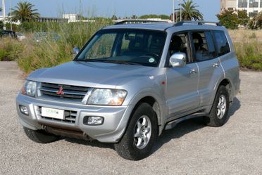 Mitsubishi Pajero 3.2 16V DI-D 5p. GLS2 Autocarro