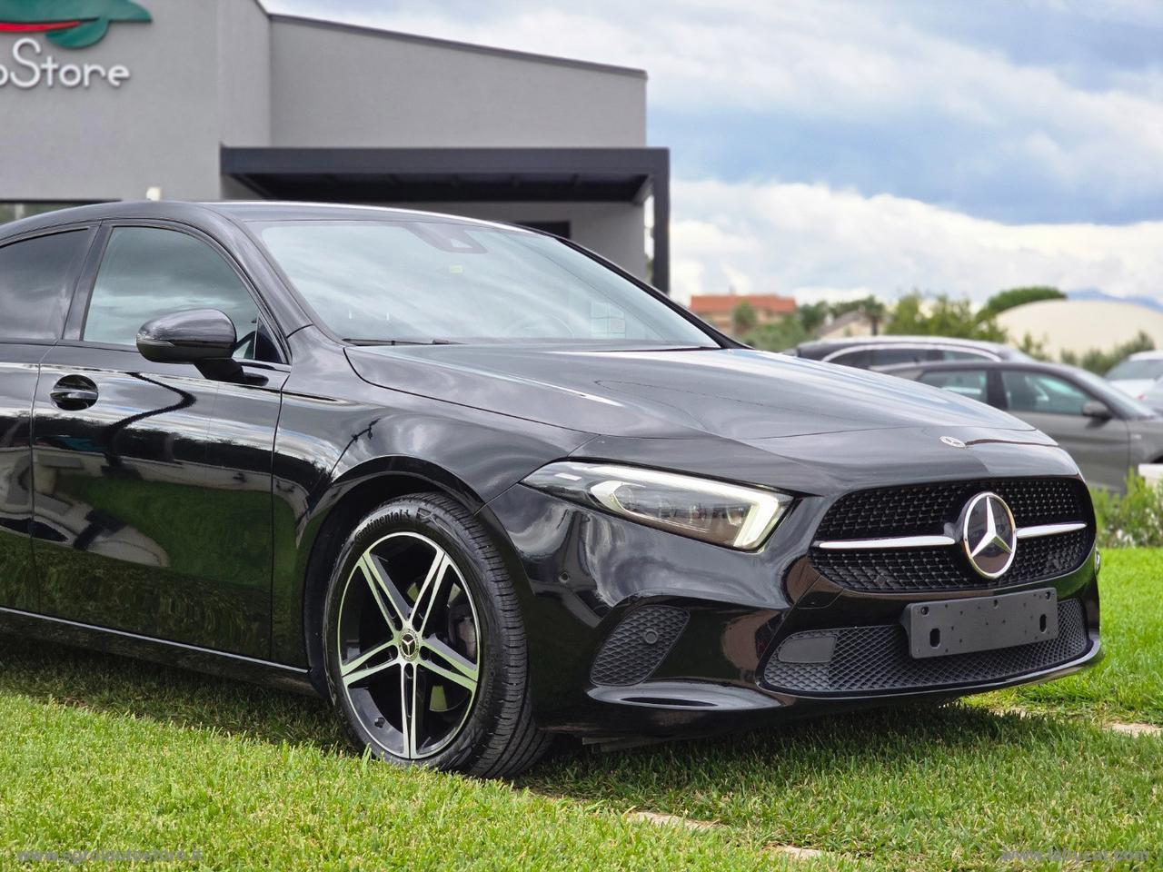 MERCEDES-BENZ A 180 d Sport