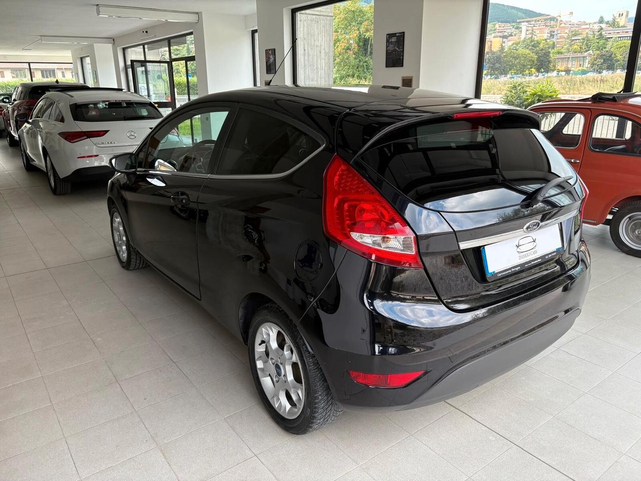 Ford Fiesta FORD FIESTA 1.2 TITANIUM 3P.