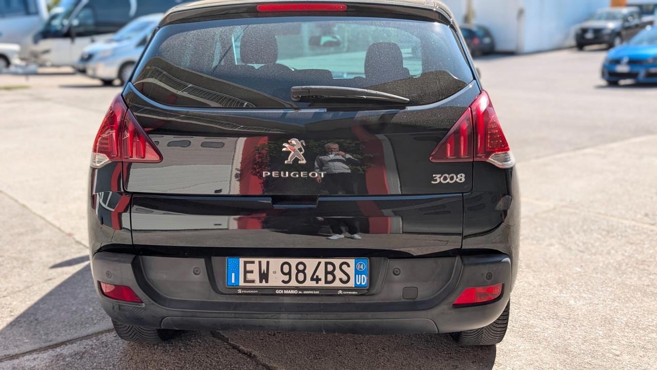 Peugeot 5008 1.6 HDi 115CV Allure