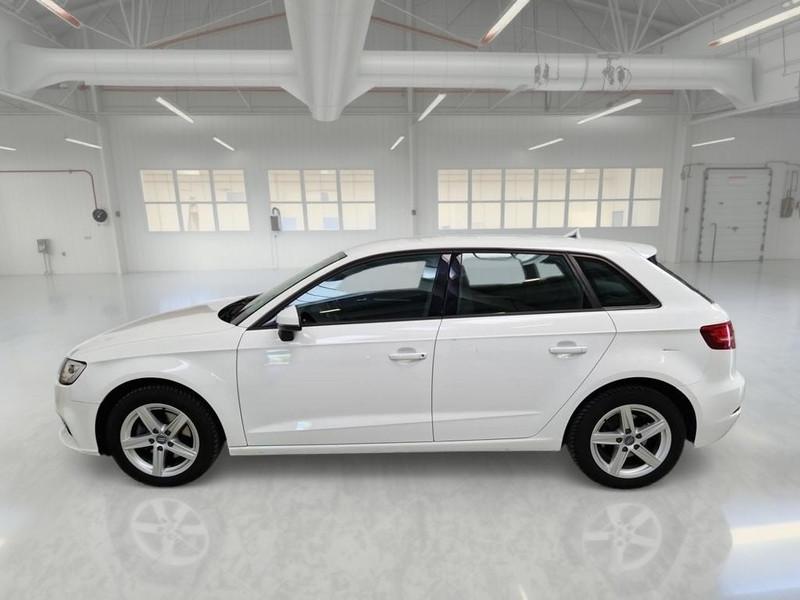 AUDI A3 SPORTBACK 30 TFSI Business