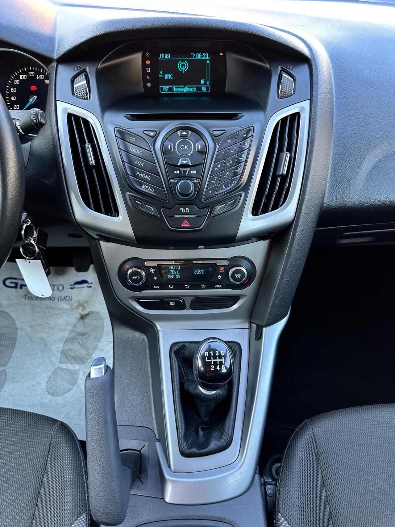 Ford Focus 1.6TDCi 95 CV Titanium -Neopatentati