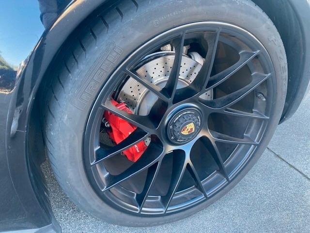 Porsche 911 Carrera 4GTS Cabriolet Posche Approved