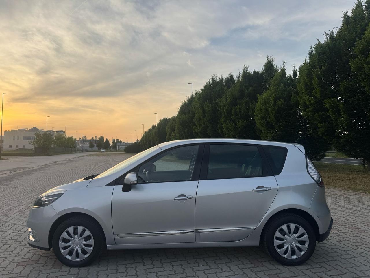 Renault Scenic Scénic XMod 1.6 dCi 130CV Start&Stop Live