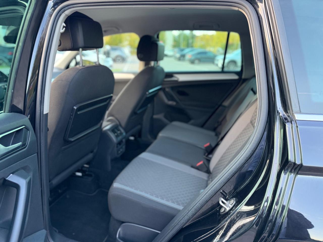 Volkswagen Tiguan 2.0 TDI *Automatik*Navi*Euro6*