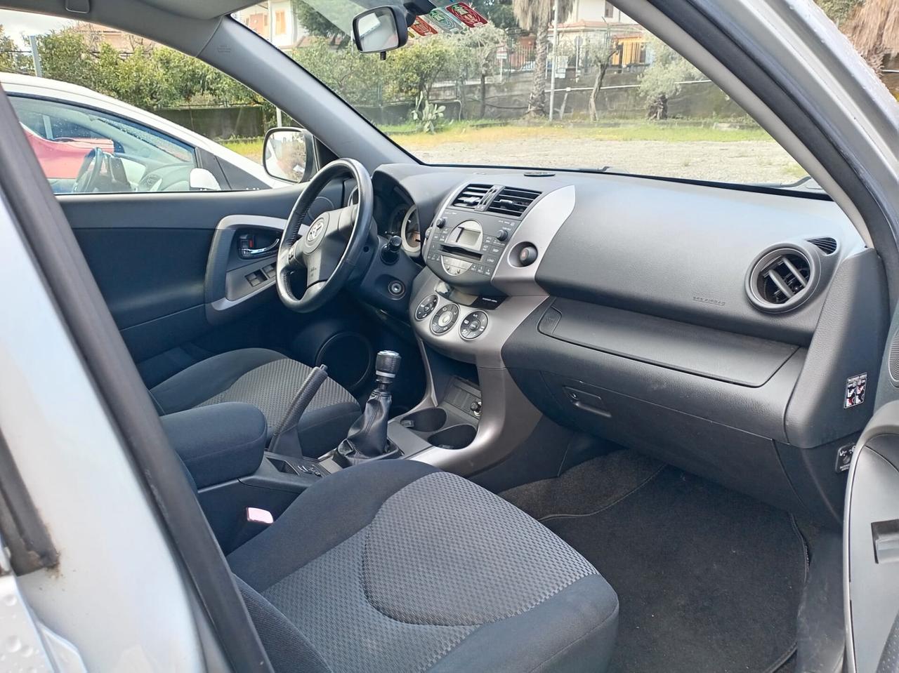 Toyota RAV 4 RAV4 2.2 D-4D 136 CV Luxury