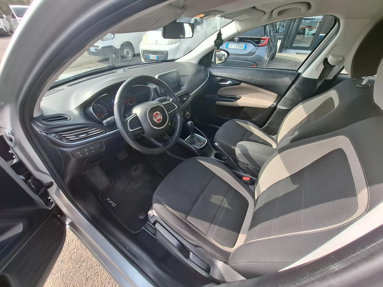 Fiat Tipo 1.6 Mjt S&S DCT SW Lounge