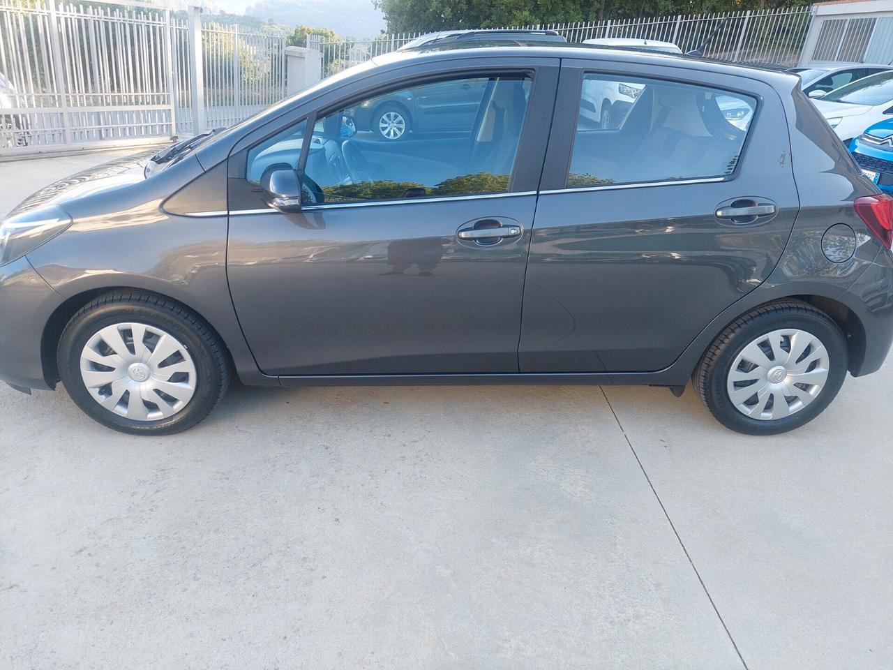 Toyota Yaris 1.0 5 porte SOLI86.000KM NUOVISSIMA