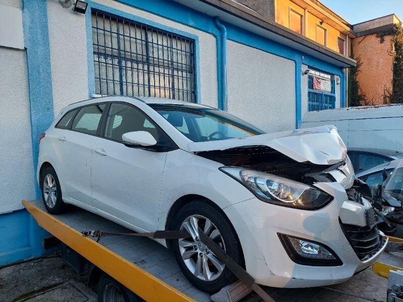 Hyundai i30 1.6 CRDi 128 CV 5p. Comfort INCIDENTATA
