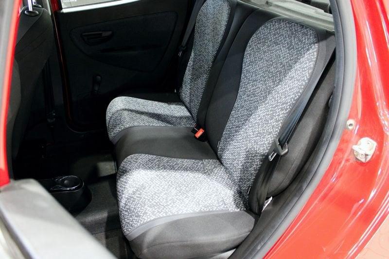Lancia Ypsilon Ypsilon 1.0 FireFly 5 porte S&S Hybrid Ecochic Silver