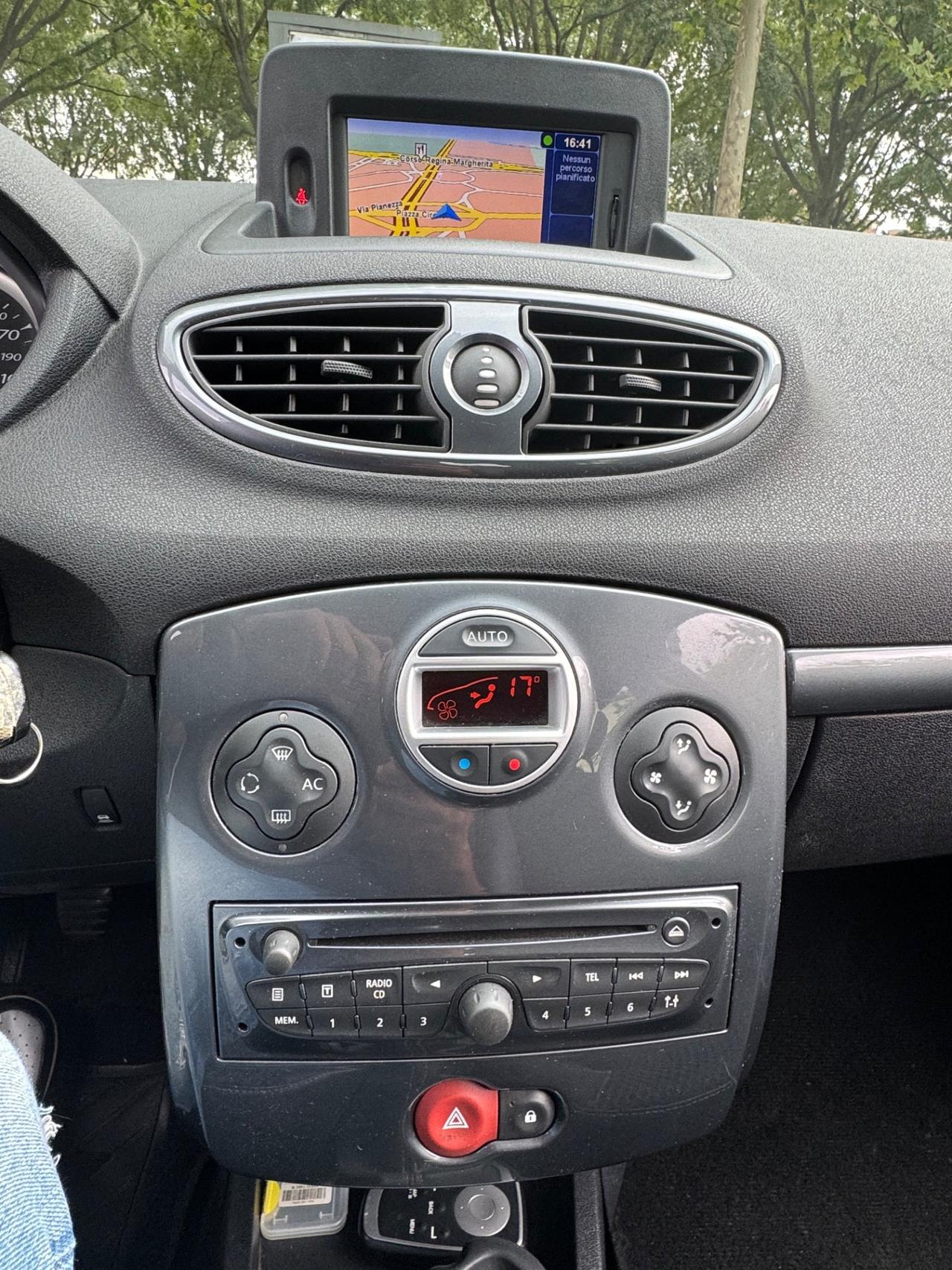 Renault Clio 1.2 16V SporTour Luxe
