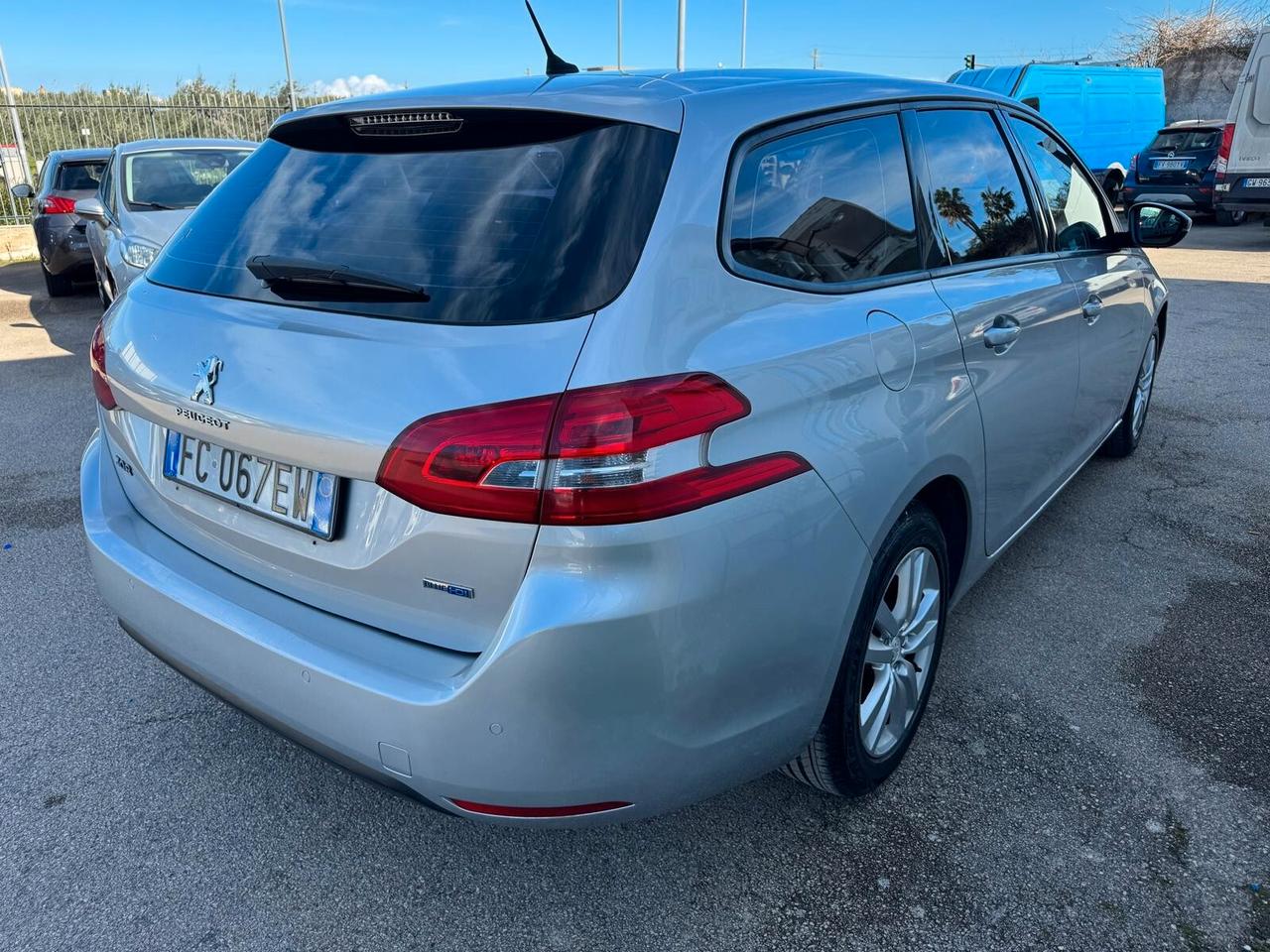 Peugeot 308 BlueHDi 120 S&S SW Business