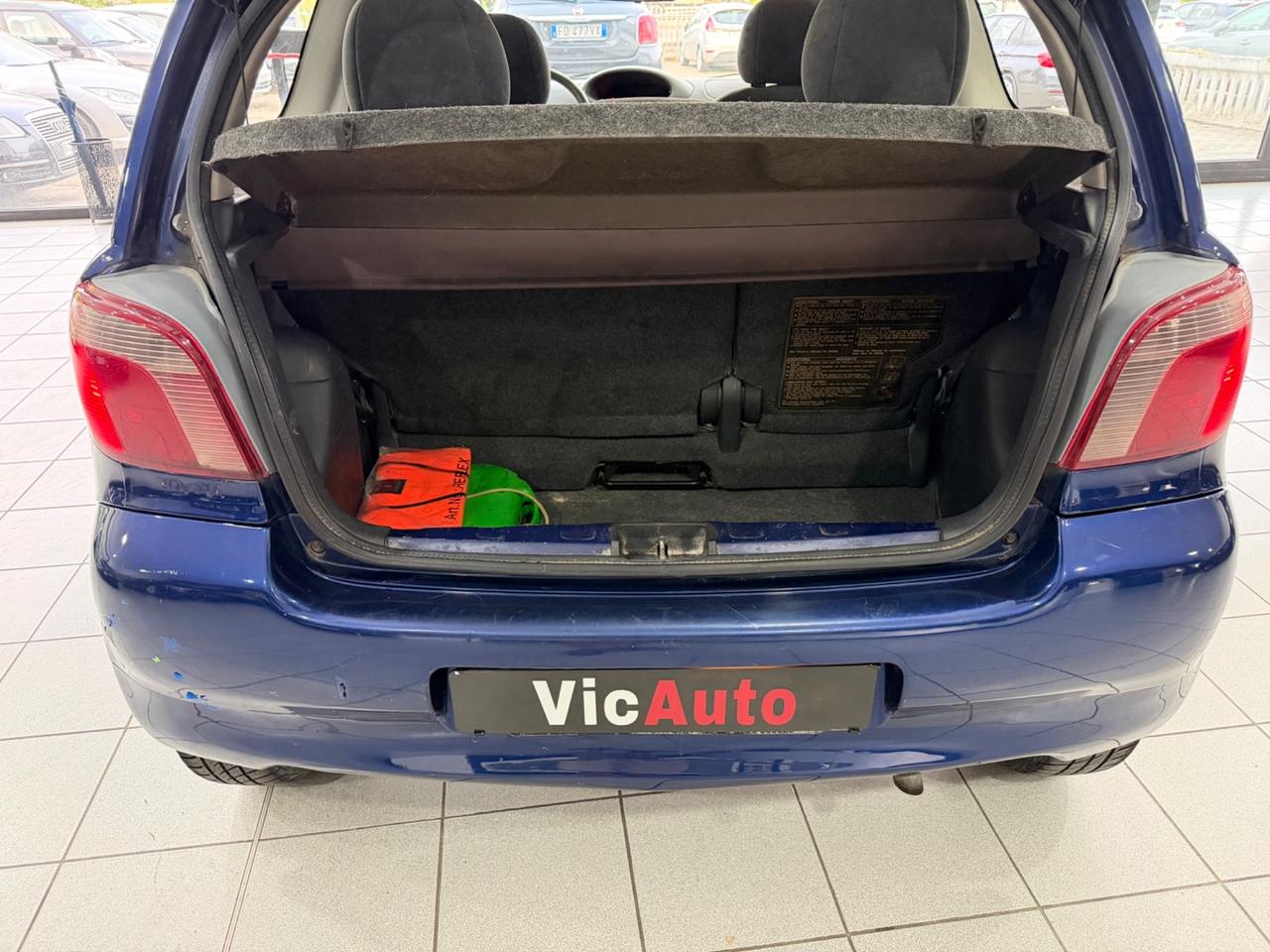Toyota Yaris 1.0i 16V cat 3 porte Sol