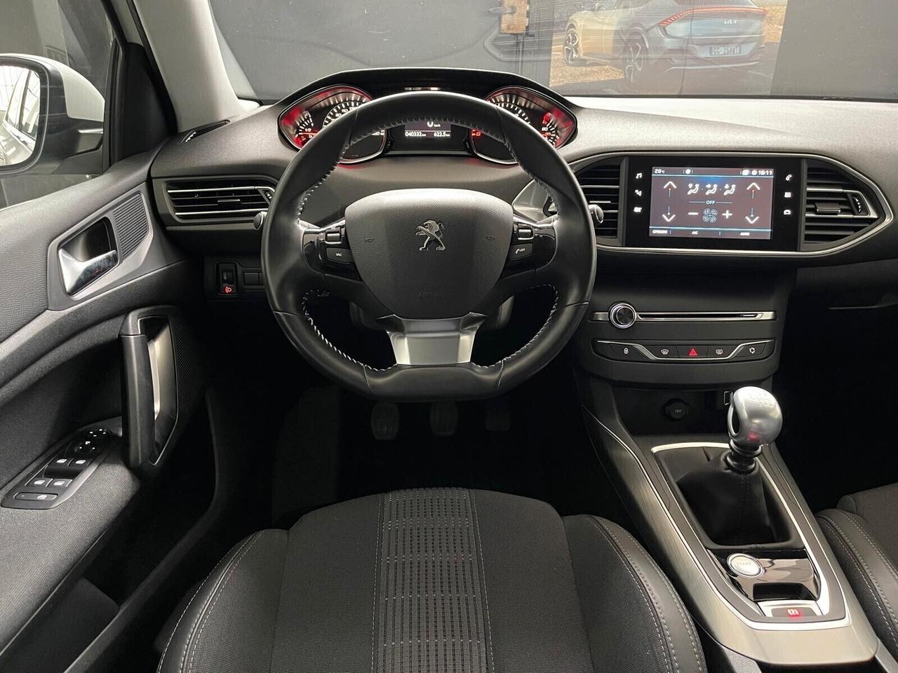 Peugeot 308 BlueHDi 120 S&S Allure