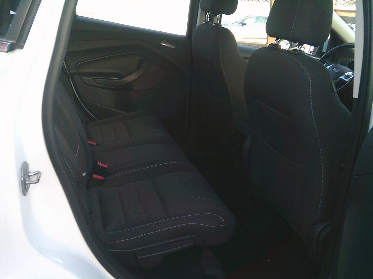 Ford Kuga 2.0 TDCI 150 CV S&S 4WD Powershift Titanium