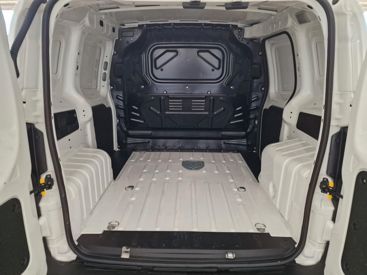 Fiat Fiorino 1.3 MJT 95CV
