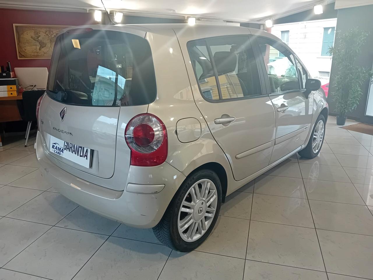 Renault Modus 1.6 16V Initiale