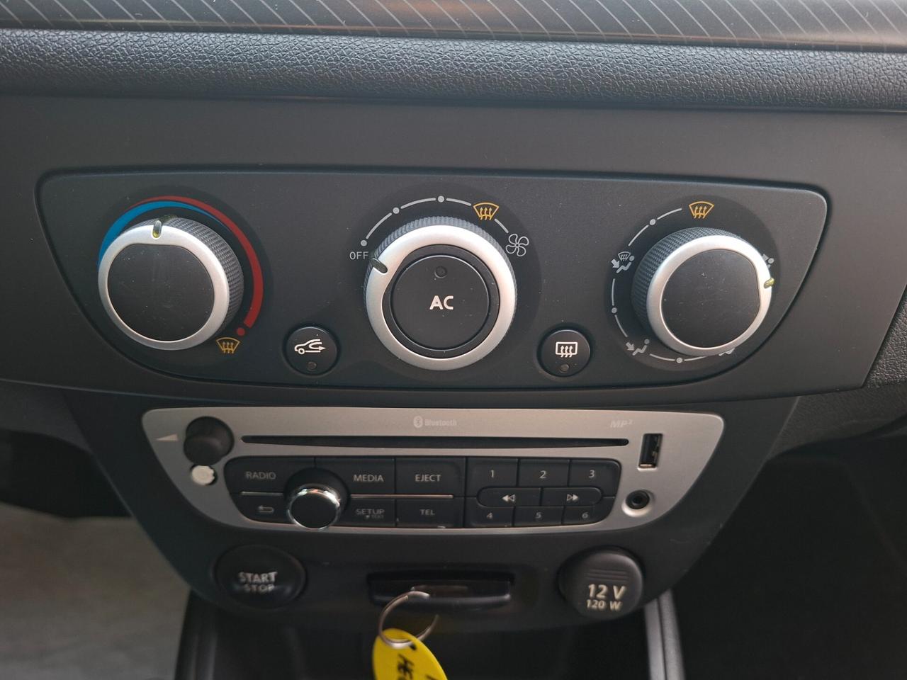 Renault Megane 1.5 dci Live *NEOPATENTATI*