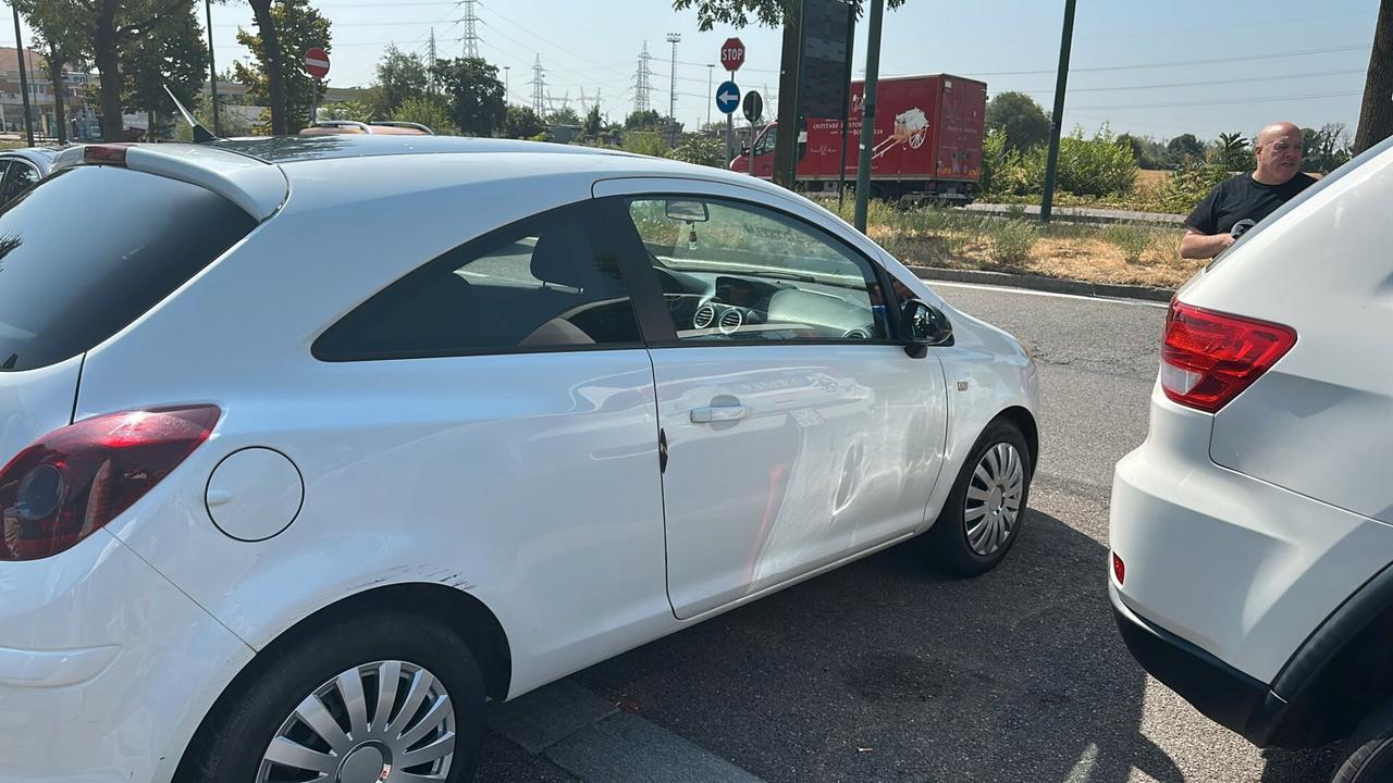 Opel Corsa 1.2 85CV 3 porte GPL-TECH b-color