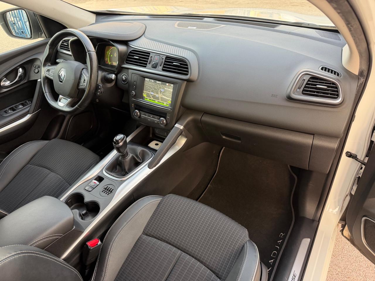 Renault Kadjar 1.5 dci 110 CV 2015 NAVIG retroc