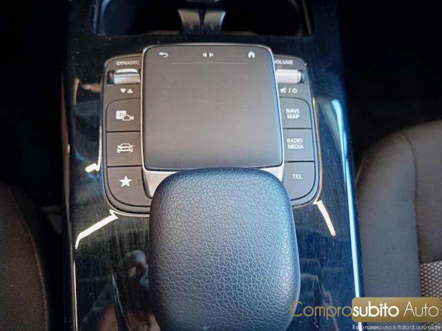 MERCEDES-BENZ CLA 180 Automatic Shooting Brake Sport