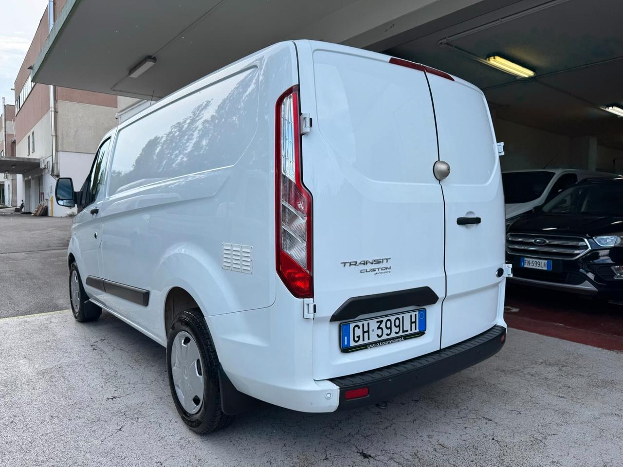 Ford Transit Custom 2.0d 130CV TREND UNIPRO GAR24M