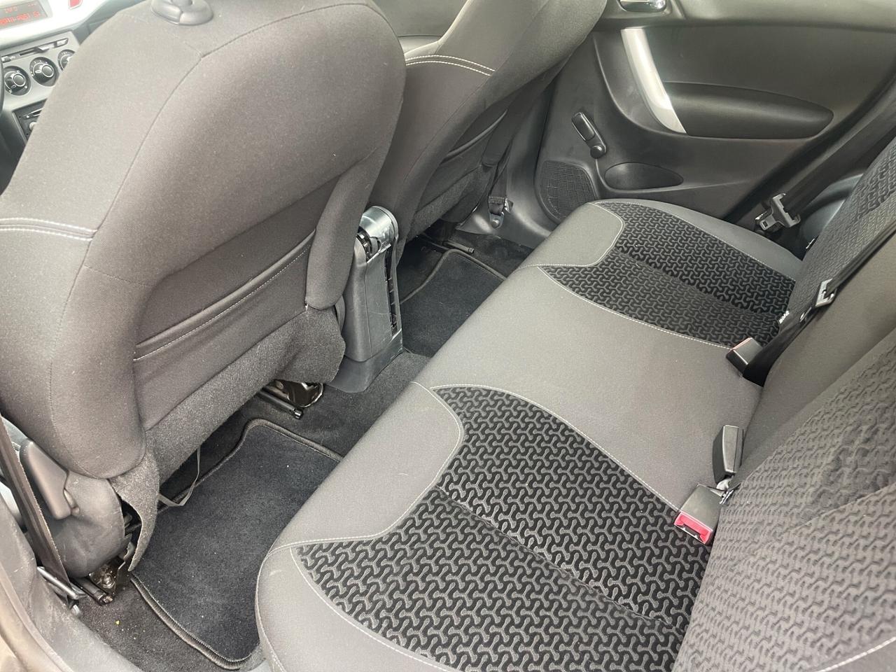 Citroen C3 NEOPATENTATI - BENZINA AREA B MILANO