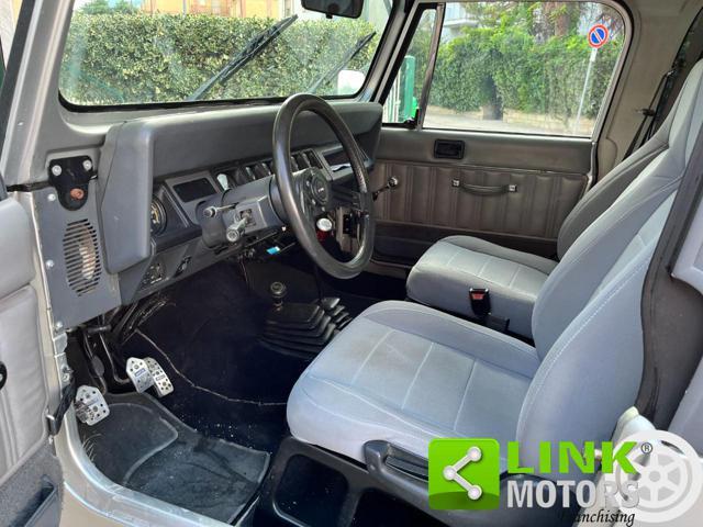 JEEP Wrangler 2.5 i 103 cv Laredo GPL