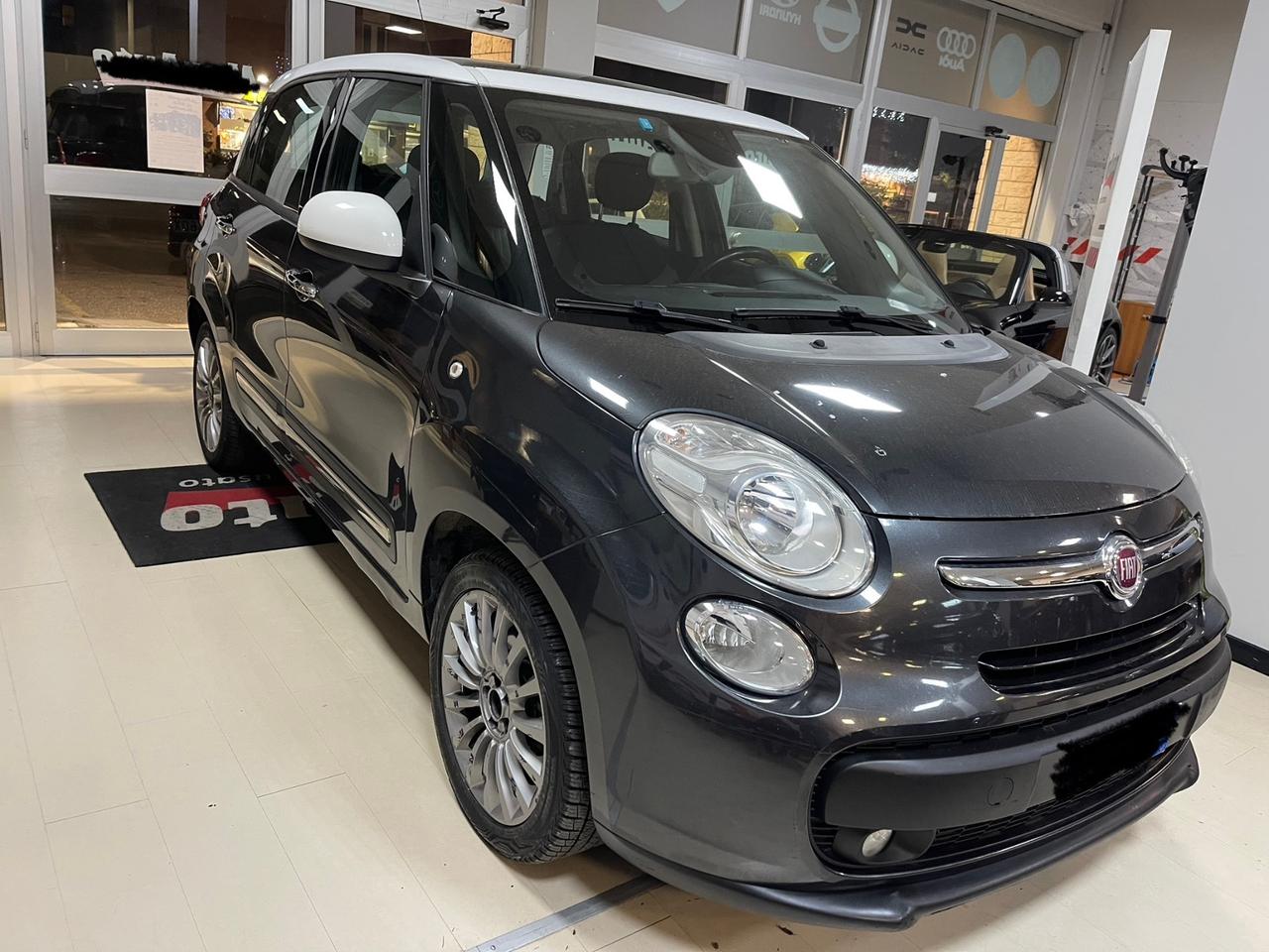 Fiat 500L 1.6 Multijet 120 CV (DOMMYcars)