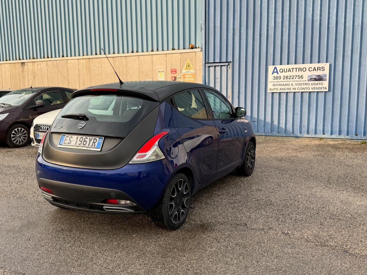 Lancia Ypsilon 1.2 69 CV 5 porte GPL Ecochic Silver