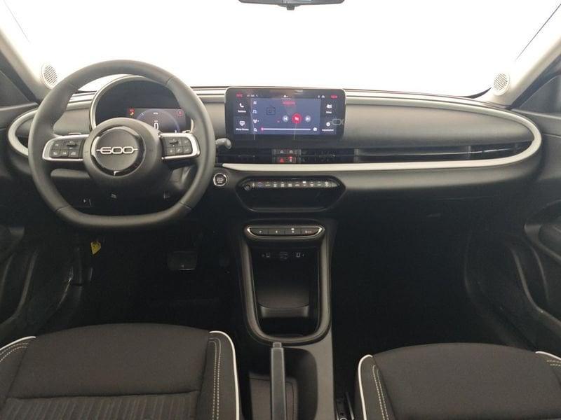 FIAT 600 Hybrid MHEV DDCT