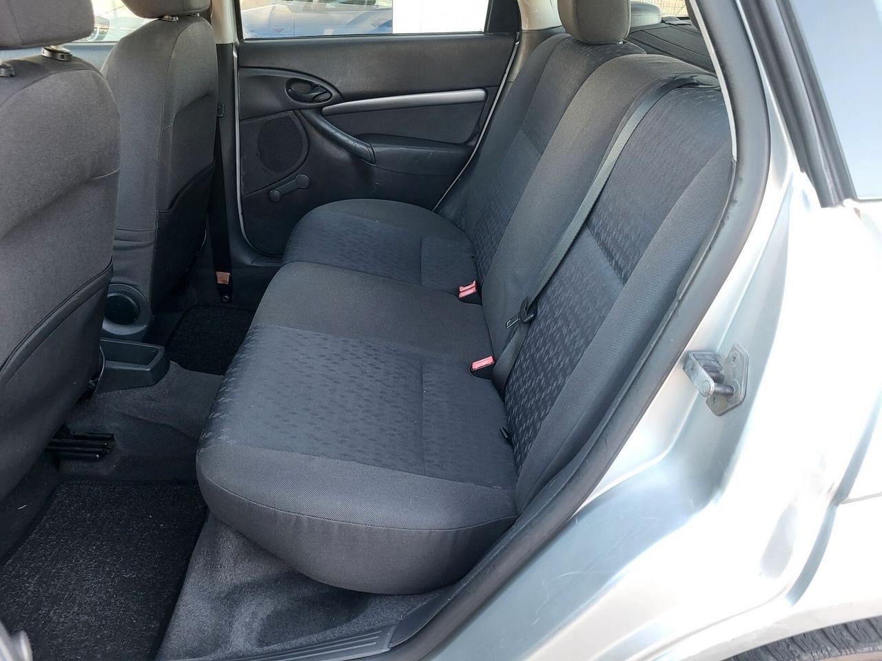 FORD FOCUS 1.8 TD 90 CV SW FAMILIARE