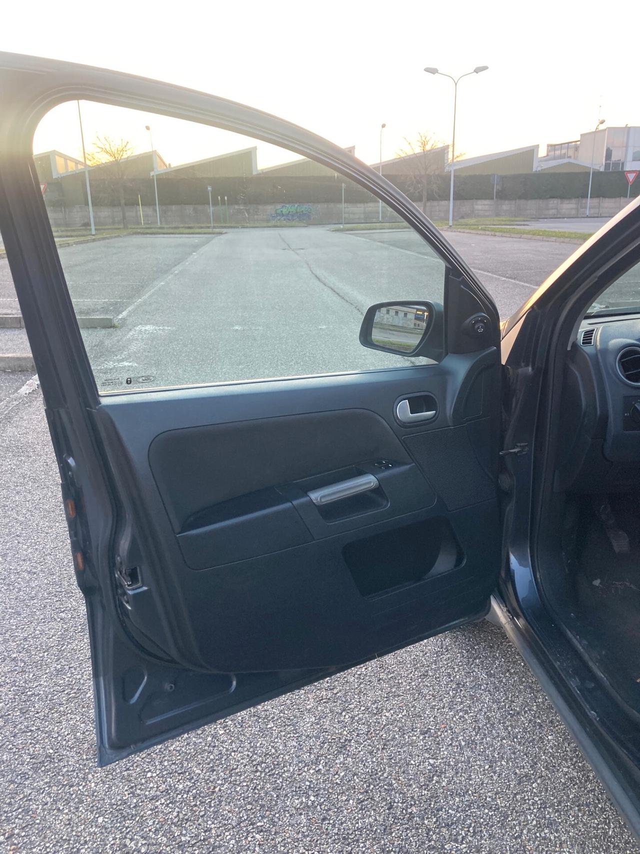 Ford Fusion 1.4 16V 5p. Collection