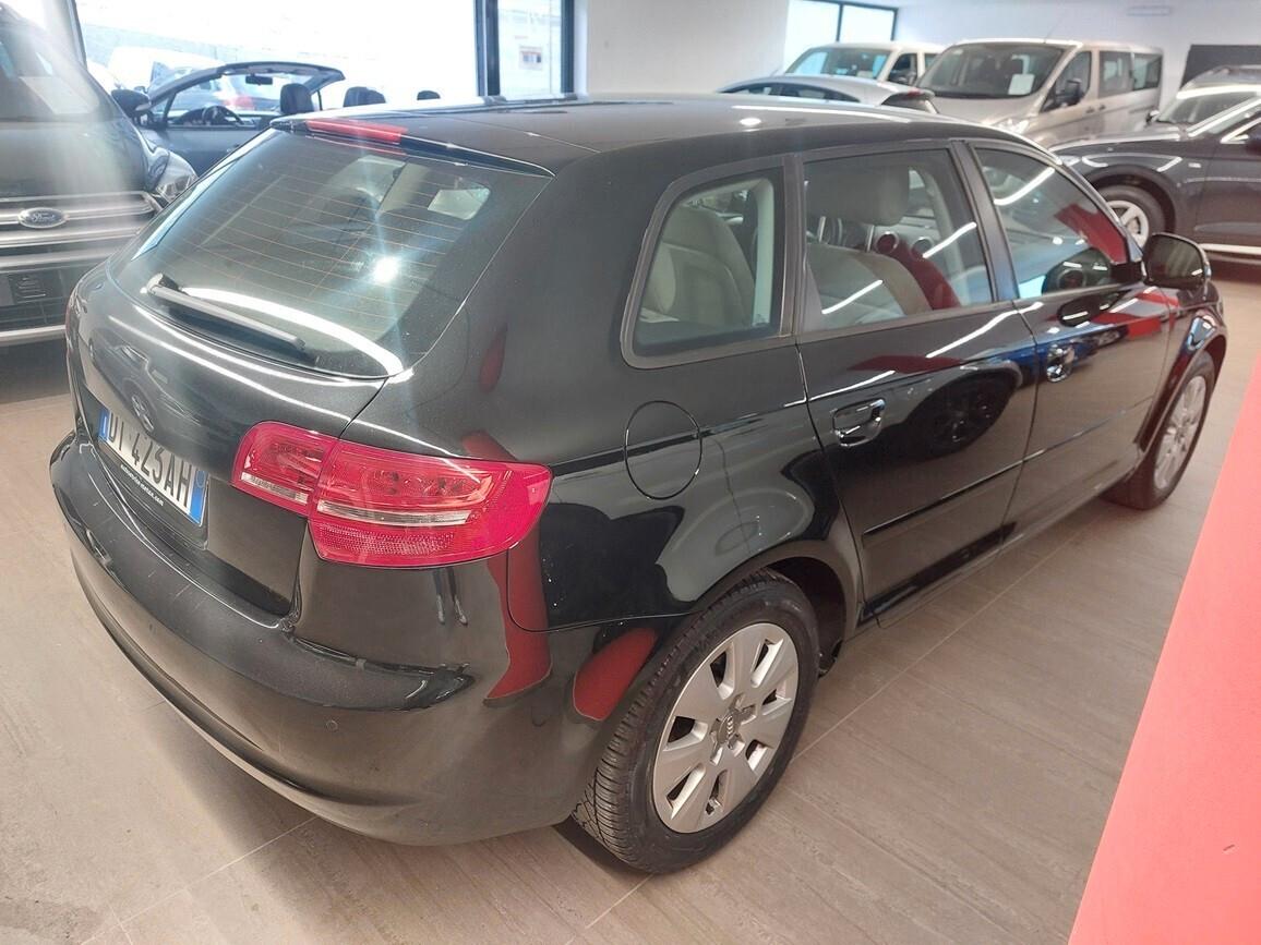 Audi A3 1.6 SPB Ambition 102 CV