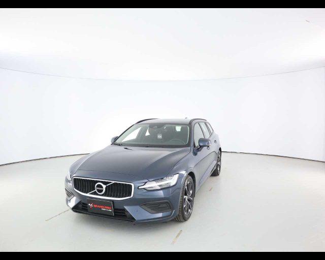 VOLVO V60 B3 Geartronic Momentum Business