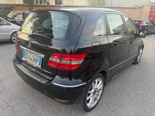 MERCEDES-BENZ B 200 CDI Premium senza nessun lavoro da fare